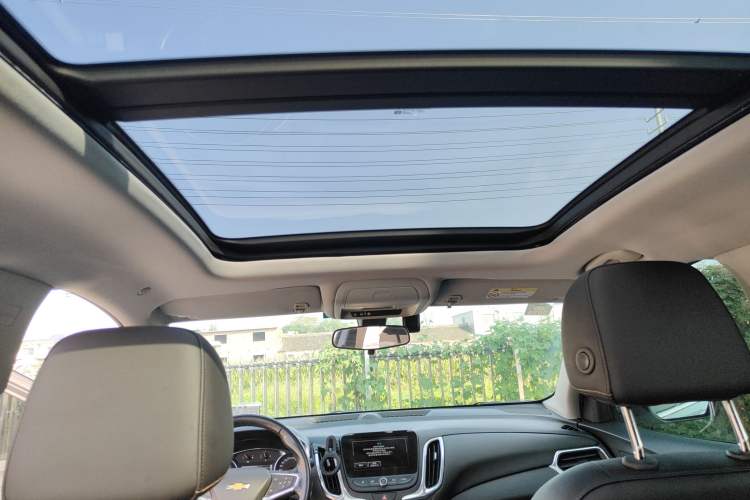 Used Chevrolet Equinox 2017 535T Automatic YuJie Edition Headliner
