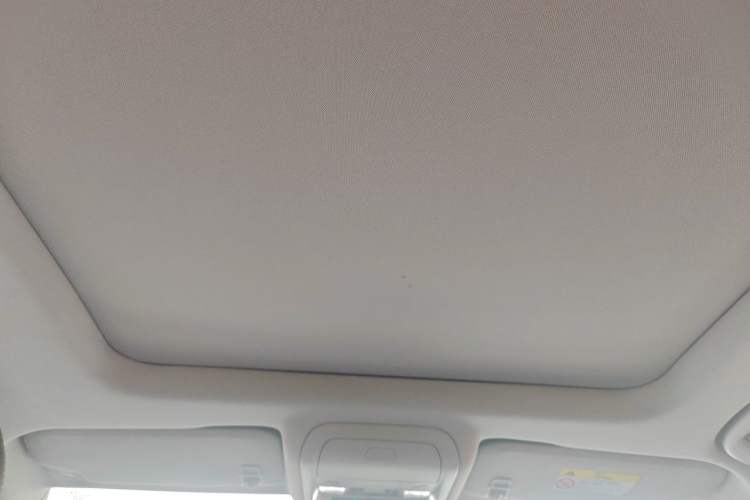 Used Chevrolet Equinox 2017 535T Automatic All-Wheel-Drive Xiangjie Edition Headliner