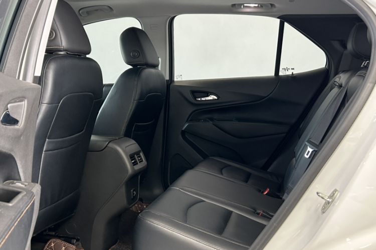 Used Chevrolet Equinox 2017 535T Automatic Lingjie Edition Interior 2