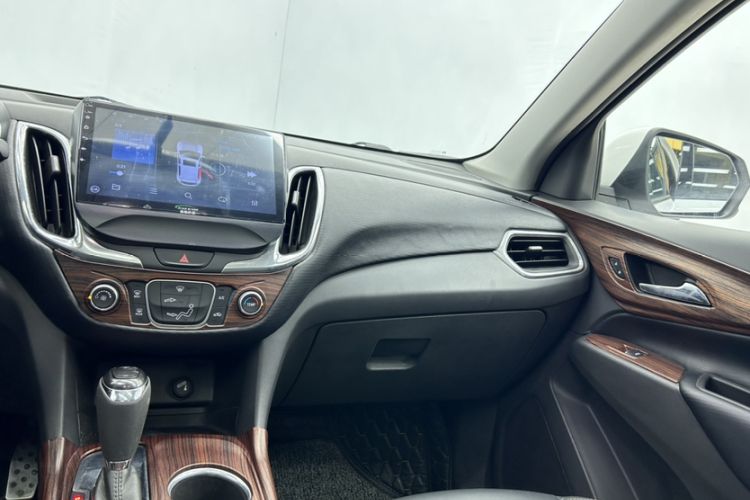 Used Chevrolet Equinox 2017 535T Automatic Chijie Edition Interior 2