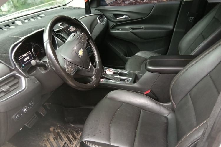 Used Chevrolet Equinox 2017 RS 550T Automatic All-Wheel-Drive Boundary Edition Left Front Seat