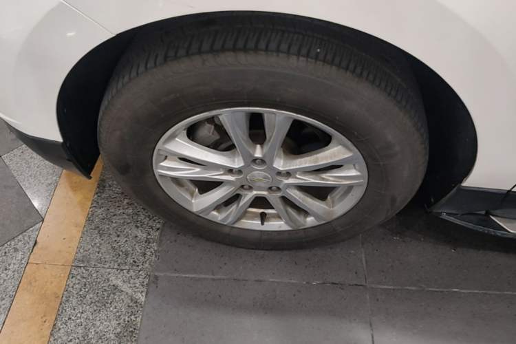 Used Chevrolet Equinox 2017 535T Automatic Chijie Edition Left Front Wheel Hub