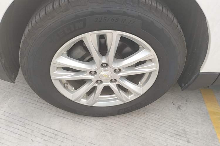 Used Chevrolet Equinox 2017 535T Automatic YuJie Edition Left Front Wheel Hub