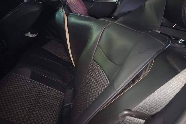 Used Chevrolet Equinox 2017 535T Automatic Chijie Edition Left Rear Seat