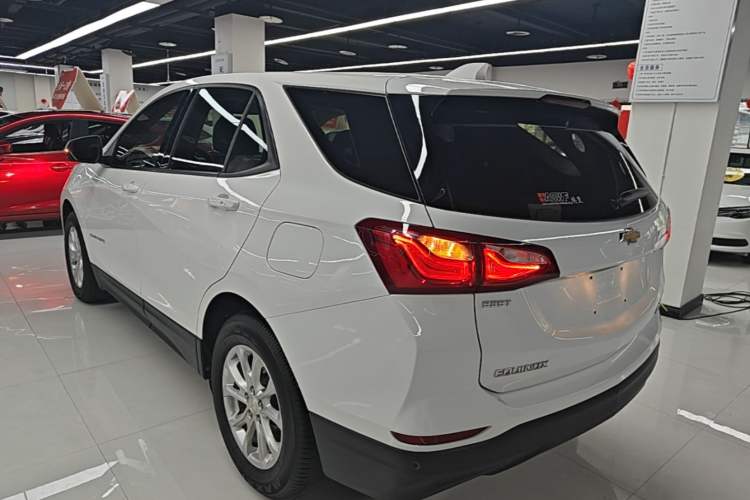 Used Chevrolet Equinox 2017 535T Automatic Lingjie Edition Rear Left 45 Deg