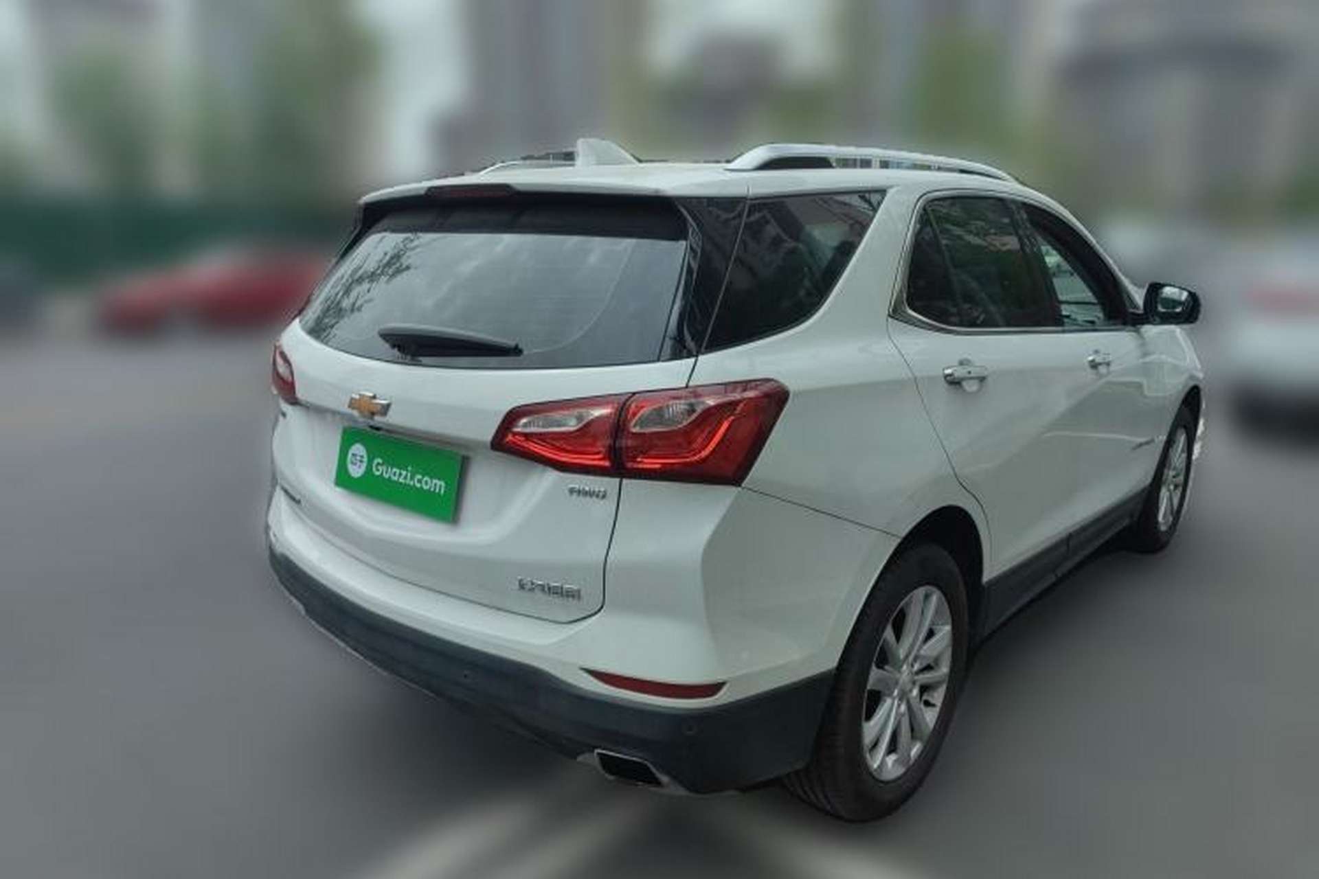 Used Chevrolet Equinox 2017 550T Automatic All-Wheel-Drive Top-Tier Version Rear Right 45 Deg