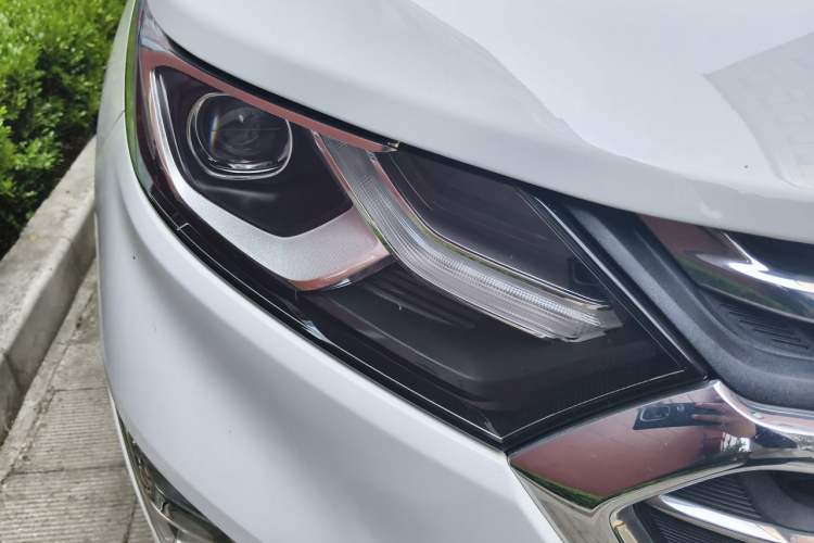 Used Chevrolet Equinox 2017 550T Automatic All-Wheel-Drive Huanjie Edition Right Front Headlight