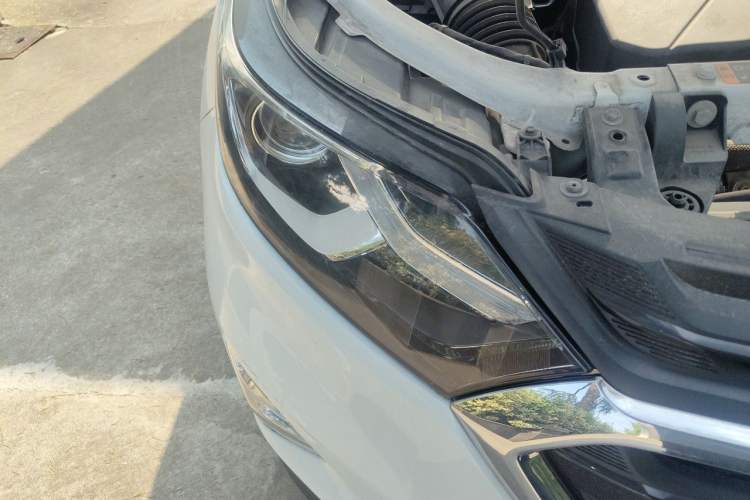 Used Chevrolet Equinox 2017 535T Automatic YuJie Edition Right Front Headlight