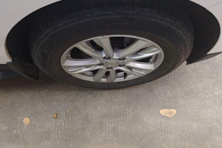 Used Chevrolet Equinox 2017 535T Automatic YuJie Edition Right Front Wheel Hub