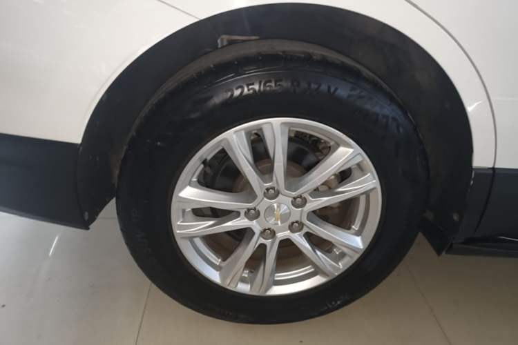 Used Chevrolet Equinox 2017 535T Automatic YuJie Edition Right Rear Wheel Hub
