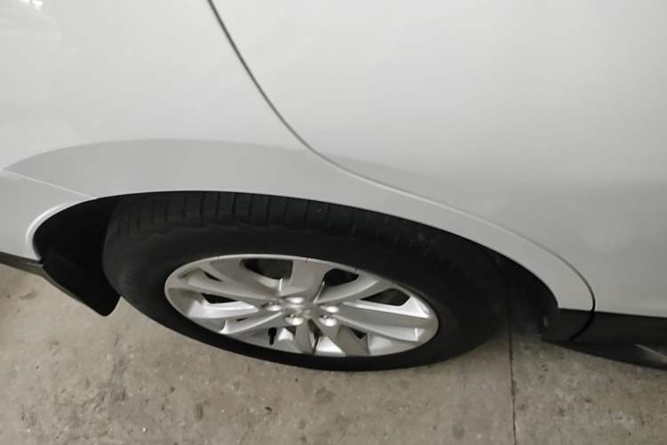 Used Chevrolet Equinox 2017 550T Automatic All-Wheel-Drive Top-Tier Version Right Rear Wheel Hub