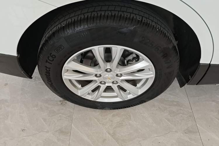 Used Chevrolet Equinox 2017 535T Automatic YuJie Edition Right Rear Wheel Hub