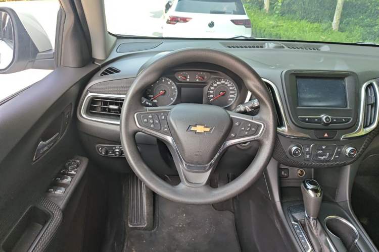Used Chevrolet Equinox 2017 535T Automatic Chijie Edition Steering Wheel