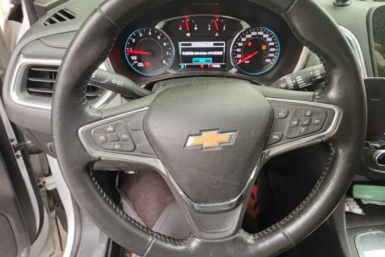Used Chevrolet Equinox 2017 535T Automatic YuJie Edition Steering Wheel