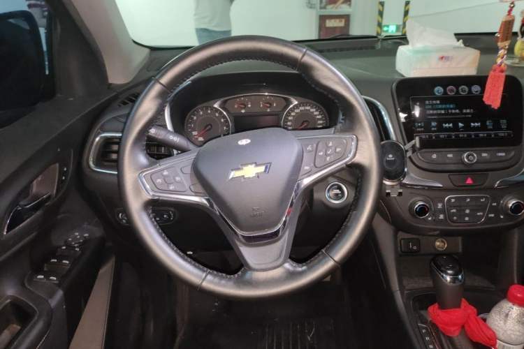 Used Chevrolet Equinox 2017 535T Automatic YuJie Edition Steering Wheel