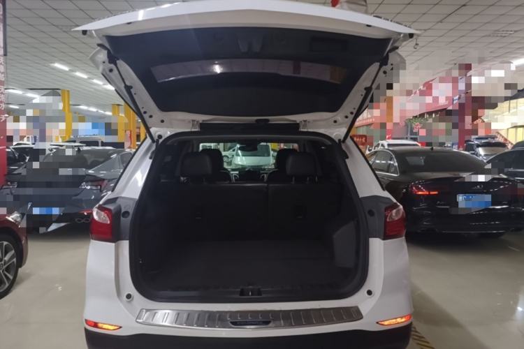 Used Chevrolet Equinox 2017 535T Automatic YuJie Edition Trunk