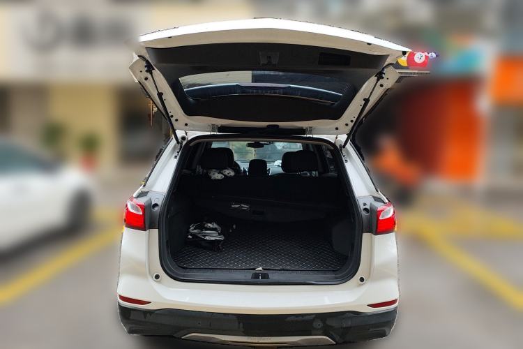 Used Chevrolet Equinox 2017 535T Automatic YuJie Edition Trunk