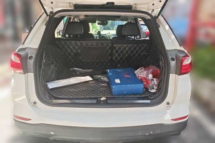 Used Chevrolet Equinox 2017 535T Automatic YuJie Edition Trunk