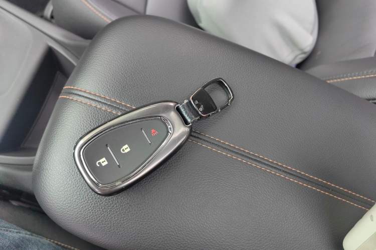 Used Chevrolet Equinox 2017 550T Automatic All-Wheel-Drive Top-Tier Version Vehicle Key