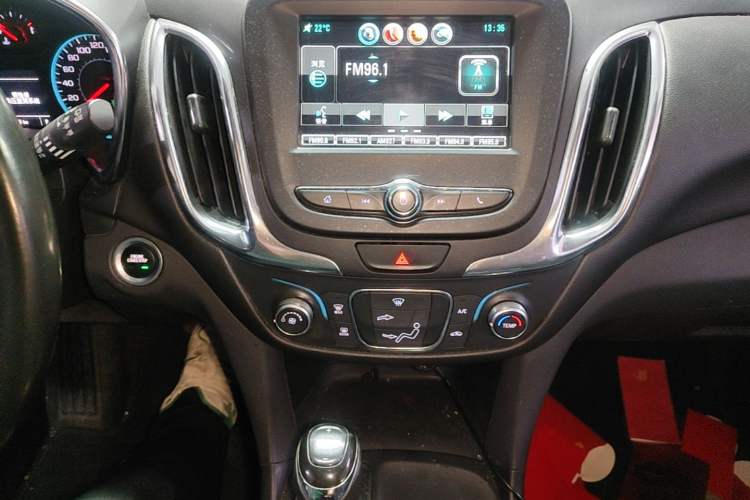 Used Chevrolet Equinox 2018 535T Automatic Chijie Edition Audio And AC Panel