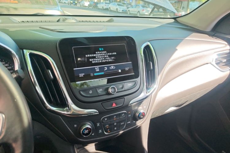 Used Chevrolet Equinox 2018 RS 550T Automatic All-Wheel-Drive Boundary Edition Audio And AC Panel