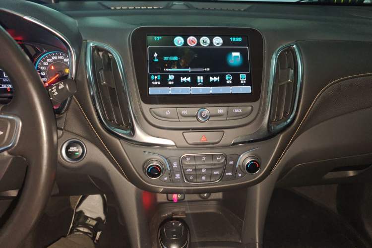 Used Chevrolet Equinox 2018 535T Automatic YuJie Edition Audio And AC Panel