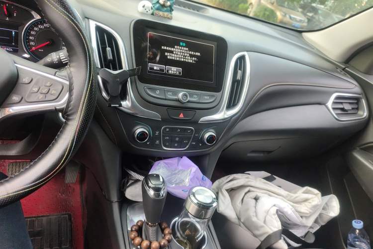 Used Chevrolet Equinox 2018 535T Automatic YuJie Edition Audio And AC Panel