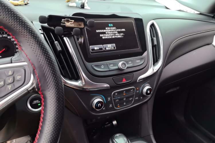 Used Chevrolet Equinox 2018 535T Automatic YuJie Edition Audio And AC Panel