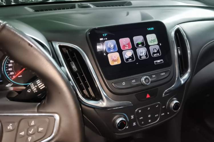 Used Chevrolet Equinox 2018 535T Automatic YuJie Edition Audio And AC Panel