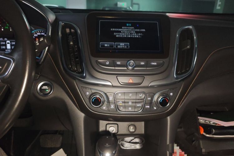 Used Chevrolet Equinox 2018 RS 550T Automatic All-Wheel-Drive Boundary Edition Audio And AC Panel