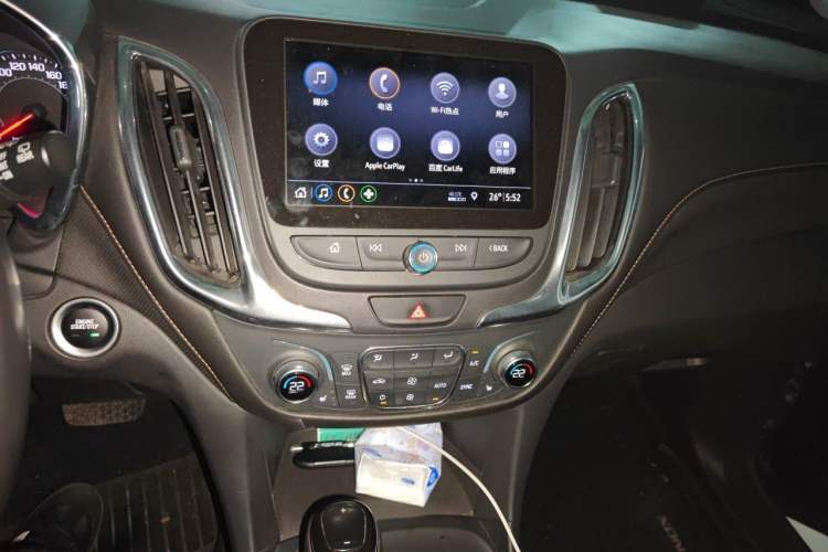 Used Chevrolet Equinox 2018 535T Automatic YuJie Edition Audio And AC Panel