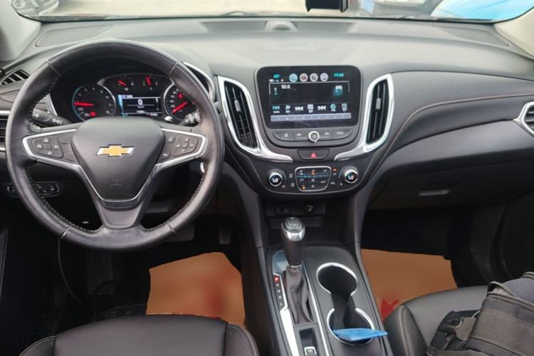 Used Chevrolet Equinox 2018 535T Automatic YuJie Edition Center Console