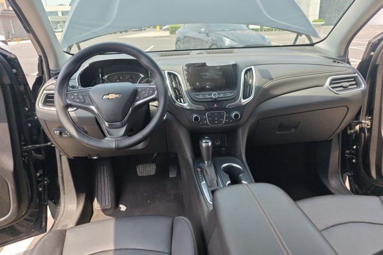 Used Chevrolet Equinox 2018 535T Automatic YuJie Edition Center Console