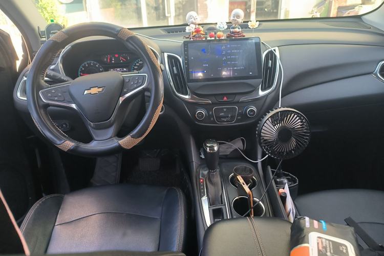 Used Chevrolet Equinox 2018 535T Automatic Chijie Edition Center Console