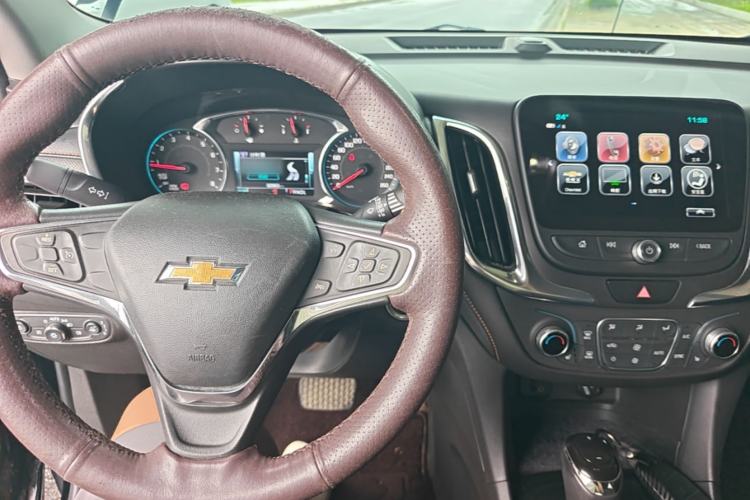 Used Chevrolet Equinox 2018 535T Automatic YuJie Edition Center Console