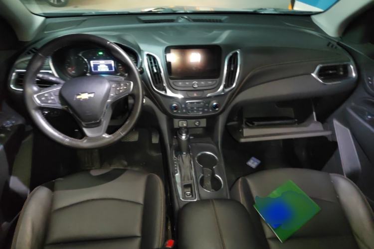 Used Chevrolet Equinox 2018 550T Automatic All-Wheel-Drive Explorer Edition Center Console
