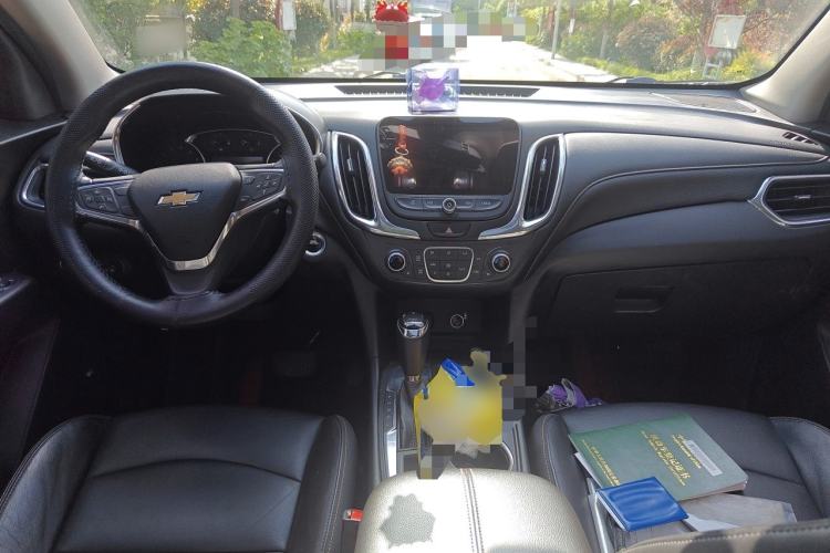 Used Chevrolet Equinox 2018 535T Automatic YuJie Edition Center Console
