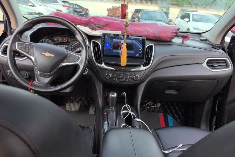 Used Chevrolet Equinox 2018 535T Automatic Chijie Edition Center Console