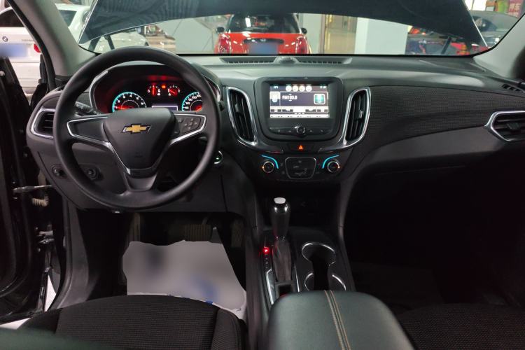 Used Chevrolet Equinox 2018 535T Automatic Lingjie Edition Center Console
