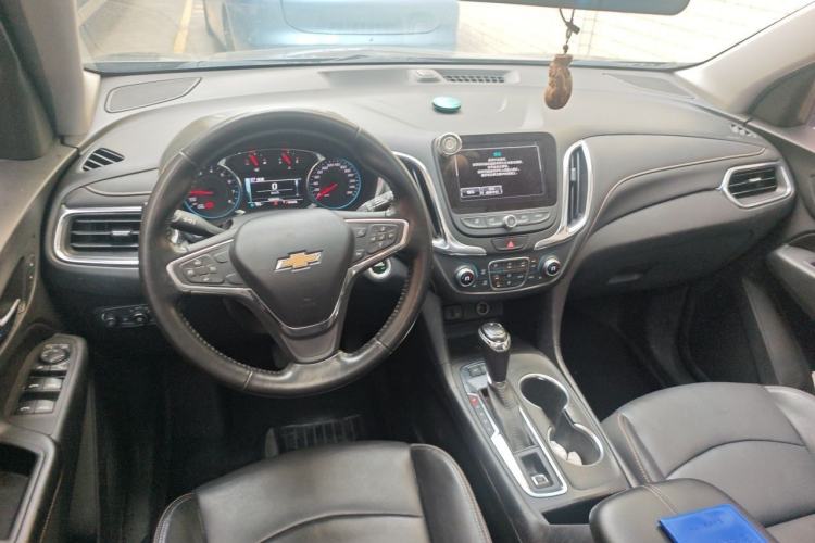 Used Chevrolet Equinox 2018 550T Automatic All-Wheel-Drive Explorer Edition Center Console