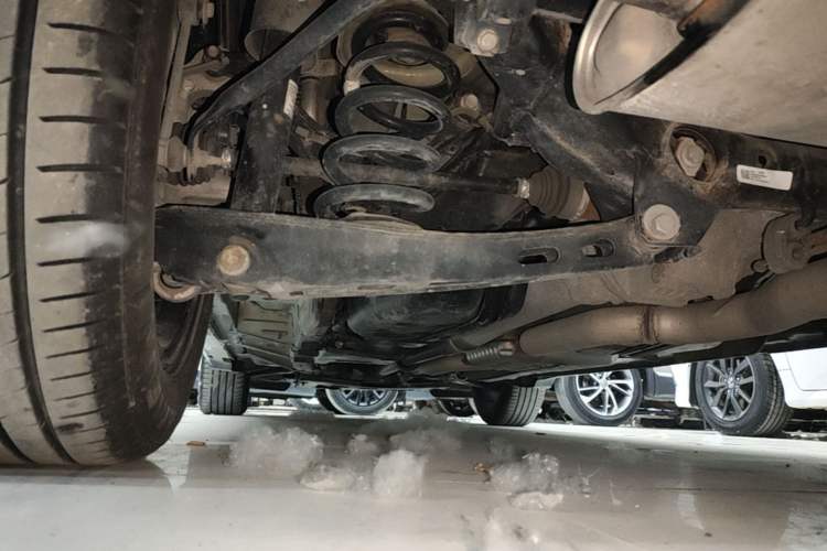 Used Chevrolet Equinox 2018 RS 550T Automatic All-Wheel-Drive Boundary Edition Chassis Rear Left