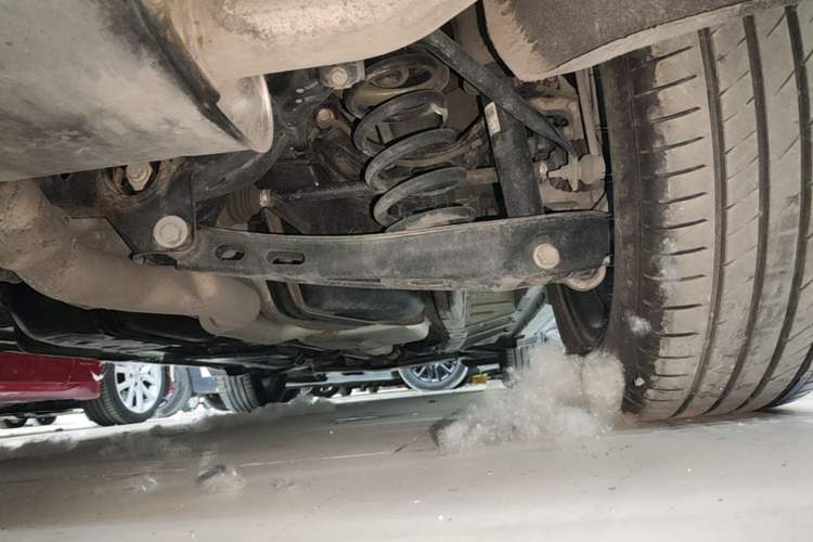 Used Chevrolet Equinox 2018 RS 550T Automatic All-Wheel-Drive Boundary Edition Chassis Rear Right