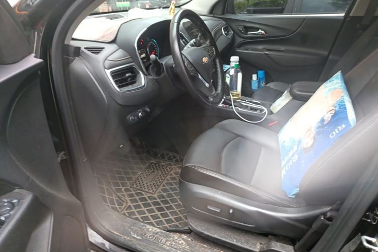 Used Chevrolet Equinox 2018 RS 550T Automatic All-Wheel-Drive Boundary Edition Driver Seat