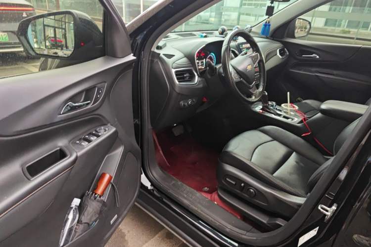 Used Chevrolet Equinox 2018 RS 550T Automatic All-Wheel-Drive Boundary Edition Driver Seat