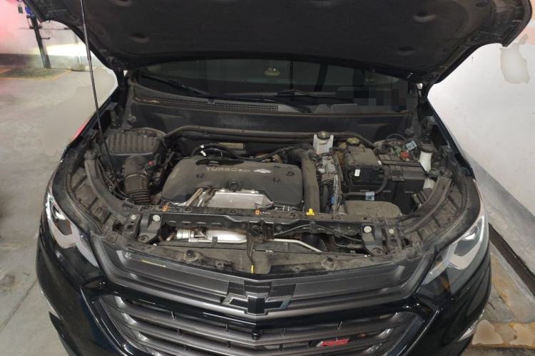 Used Chevrolet Equinox 2018 Redline 550T Automatic All-Wheel-Drive Trailblazer RS Edition Engine Bay