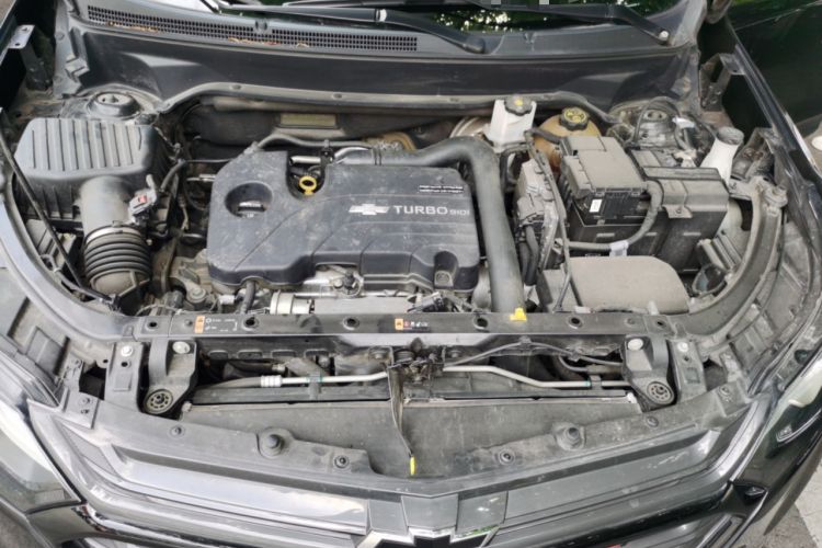 Used Chevrolet Equinox 2018 RS 535T Automatic All-Wheel-Drive Boundary-Pushing Edition Engine Bay
