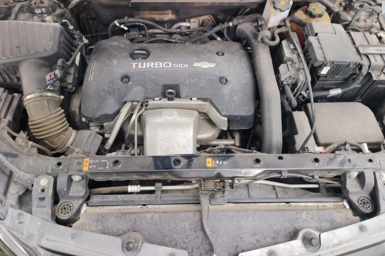 Used Chevrolet Equinox 2018 Redline 550T Automatic All-Wheel-Drive Trailblazer RS Edition Engine Bay