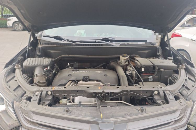 Used Chevrolet Equinox 2018 RS 550T Automatic All-Wheel-Drive Boundary Edition Engine Bay
