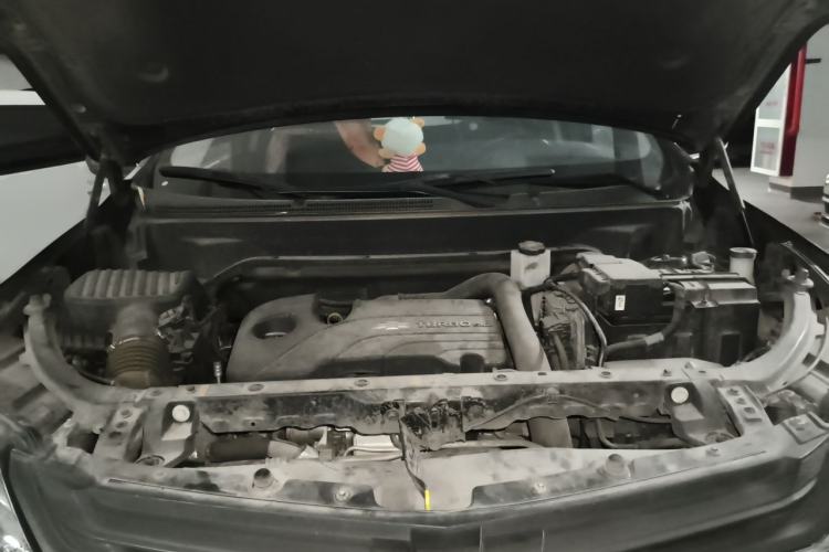 Used Chevrolet Equinox 2018 535T Automatic YuJie Edition Engine Bay