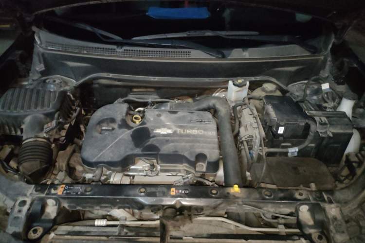 Used Chevrolet Equinox 2018 535T Automatic YuJie Edition Engine Bay